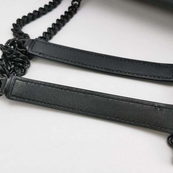 Saint Laurent Medium So Black Calfskin Leather Bag with Black Hardware - Picture 14 of 14